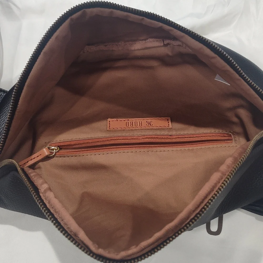 HOBO Hunter Medium Belt Bag In Black - Picture 7 of 12